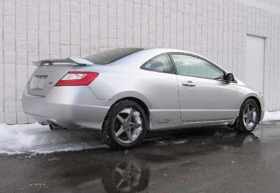 2006 Honda Civic with OEM Acura RSX wheels