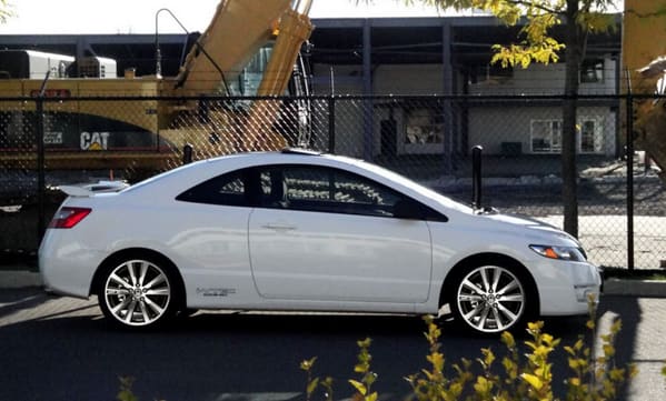 2008 Honda Civic with 18x7 wheels
