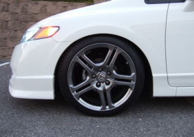 2007 Honda Civic with 18x8 OEM Acura wheels