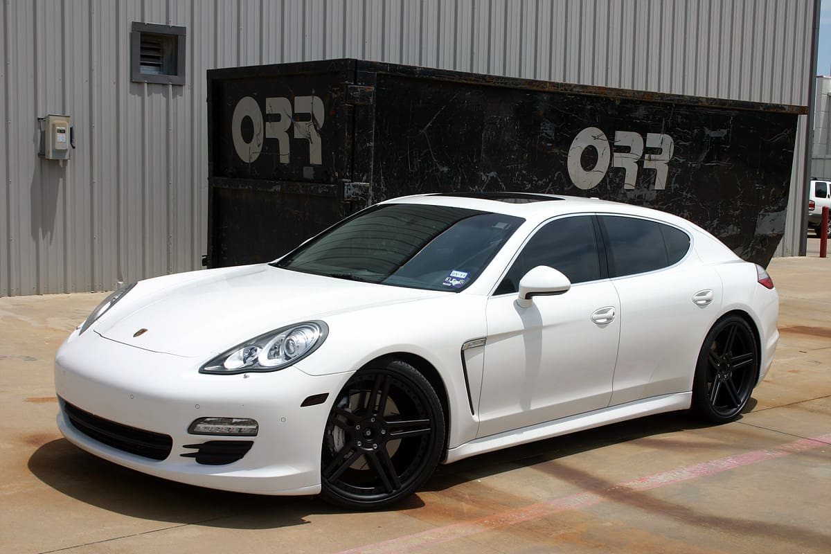 2014 Porsche Panamera with Modulare C11 wheels