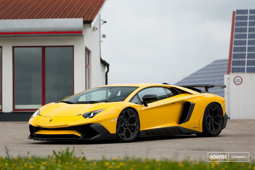 2014 Lamborghini Aventador with 20x9 Vossen NV1 wheels
