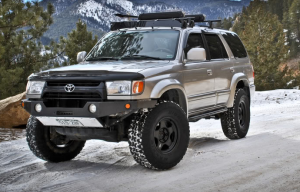 2010 Toyota 4Runner with 16x8 SCS F-5 wheels