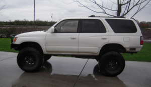 2006 Toyota 4Runner with 16x8 Pro Comp 8069 wheels