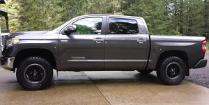 2008 Toyota Tundra with Fuel Anza wheels