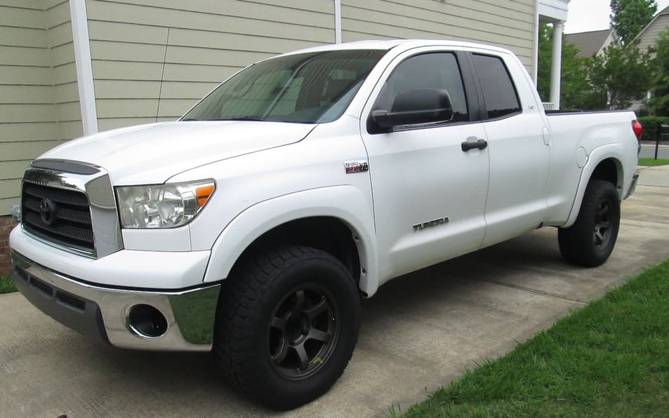 2008 Toyota Tundra with 18x9 FN BFD wheels