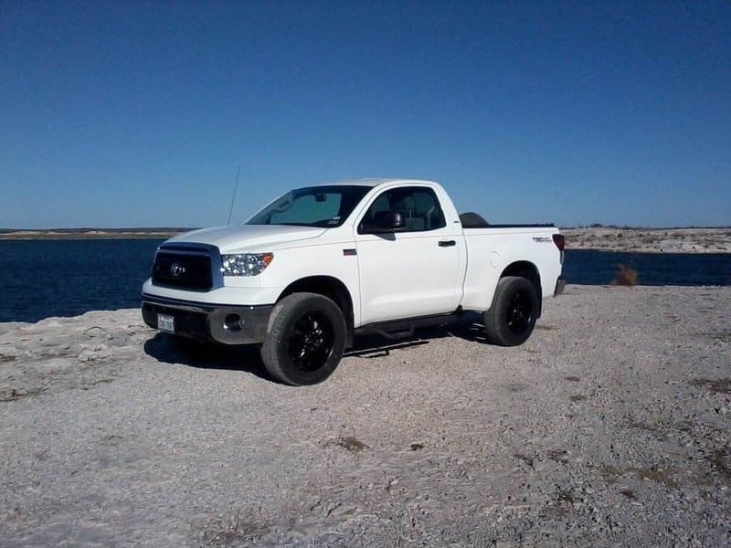 2008 Toyota Tundra with 20x8.5 KMC Skitch wheels