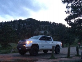 2007 Toyota Tundra with 18x9 Moto Metal wheels