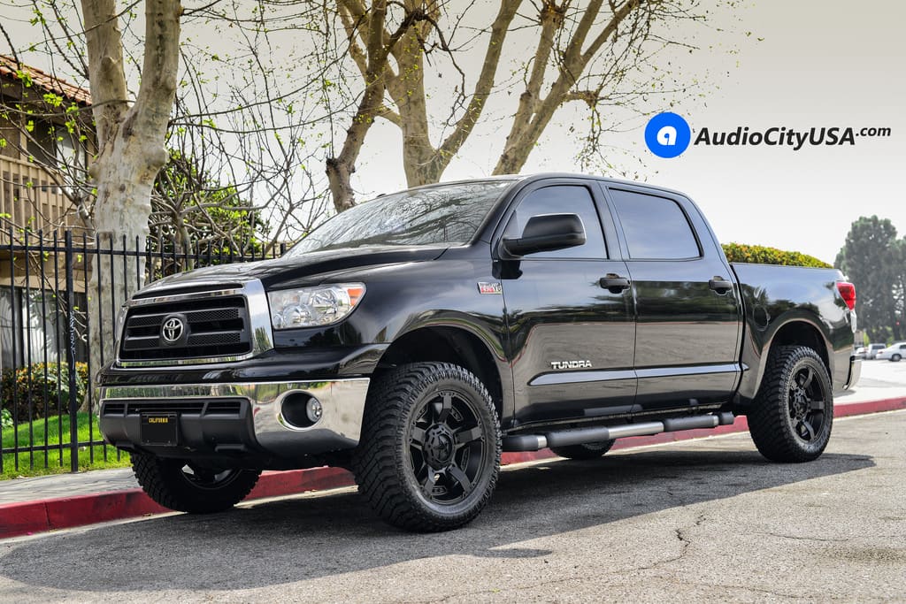 2010 Toyota Tundra with Rockstar 811 wheels