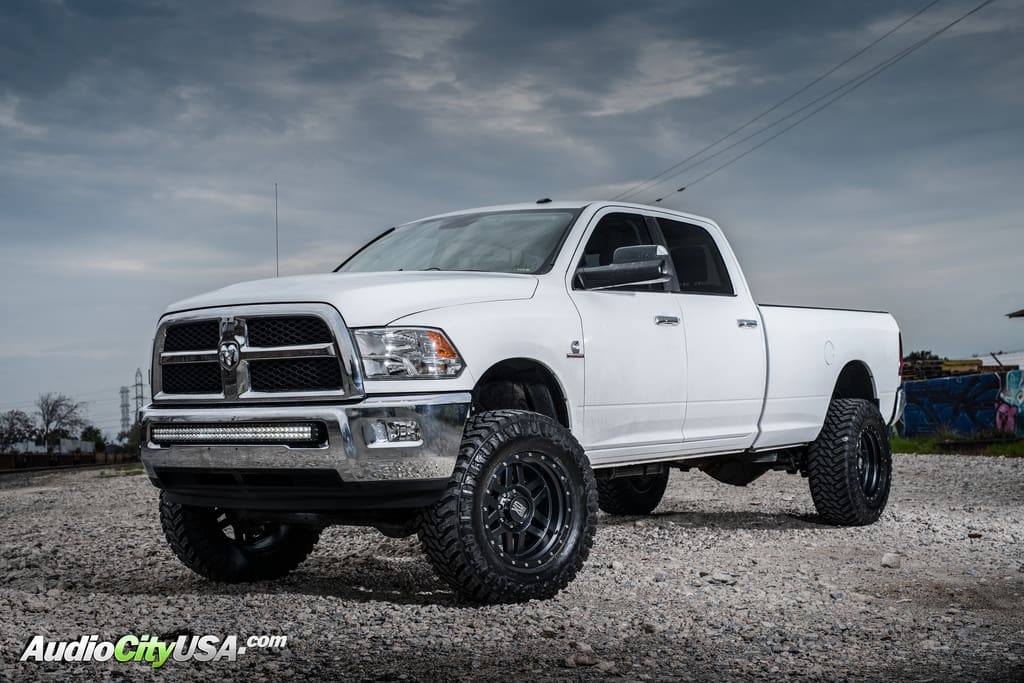 2014 RAM 2500 with 20x10 Satin XD128 wheels