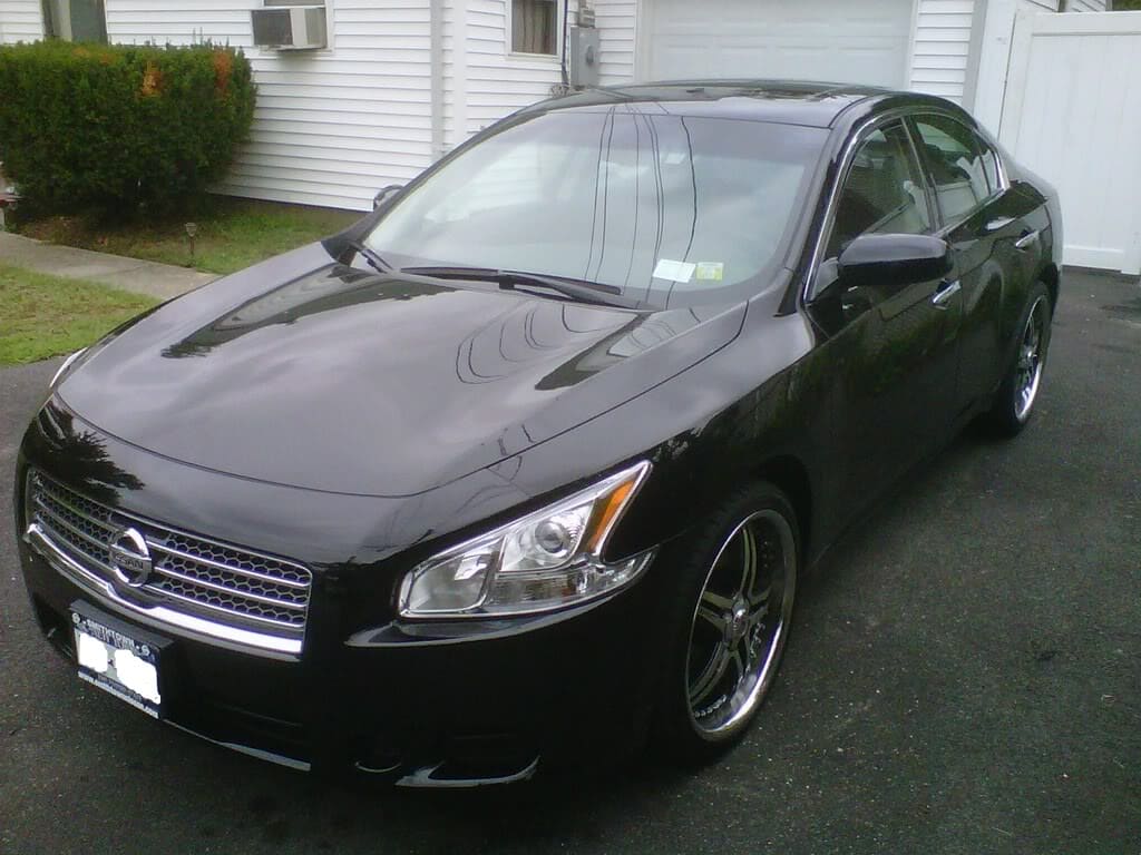2010 Nissan Maxima with Lexani LX-15 wheels
