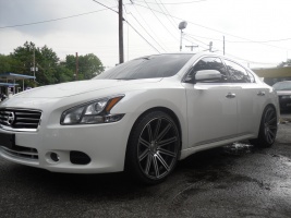 2010 Nissan Maxima with 20x9 Vossen CV-4 wheels