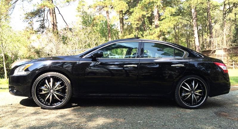 2014 Nissan Maxima with Sevizia 427 wheels