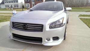 2014 Nissan Maxima with 19x9 wheels