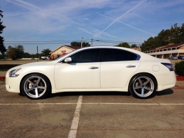 2014 Nissan Maxima with 20x9 Rohana wheels