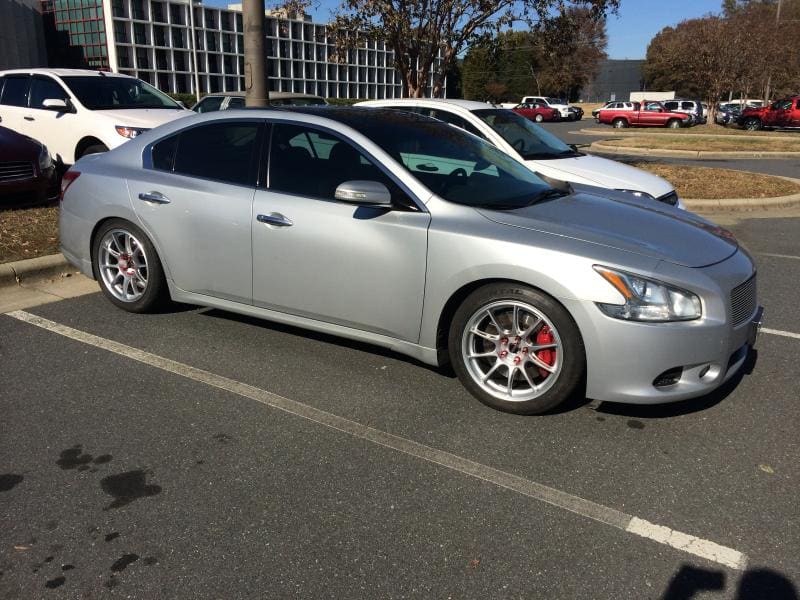 2014 Nissan Maxima with 18x9.5 wheels