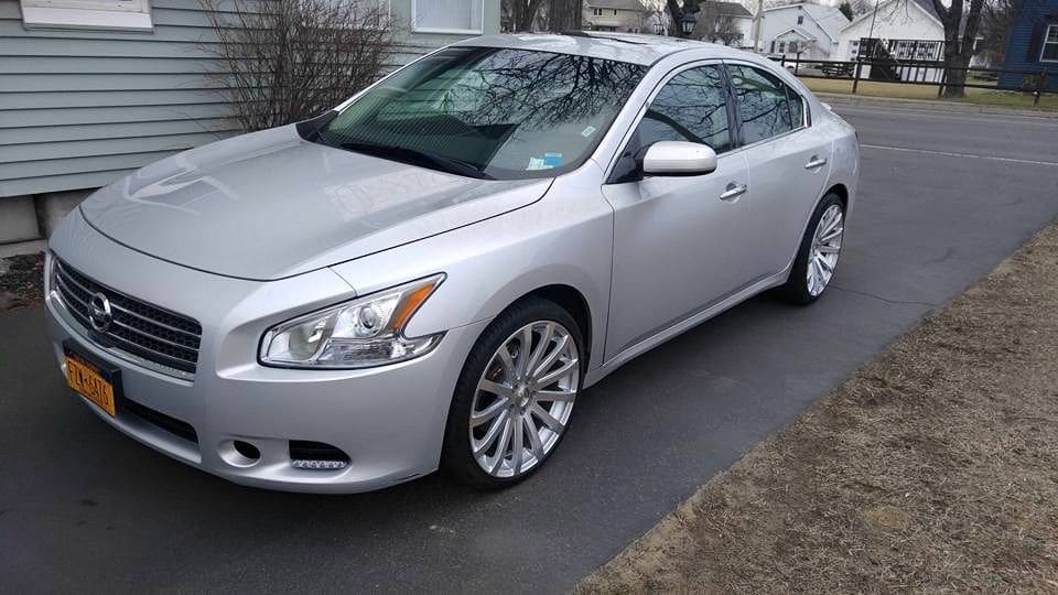 2014 Nissan Maxima with 20x8.5 wheels