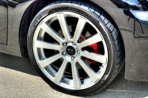 2014 Nissan Maxima with 20x8.5 Avarus AV10 wheels