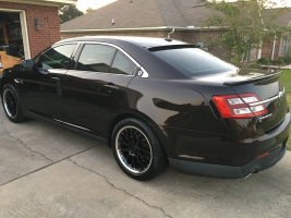 2013 Ford Taurus with Drag DR-75 wheels