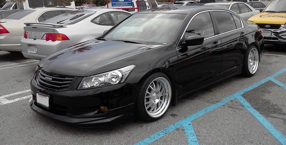 2012 Honda Accord with 18x9.5 Klutch SL-14 wheels
