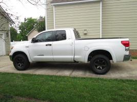 2007 Toyota Tundra with 18x9 FN BFD wheels