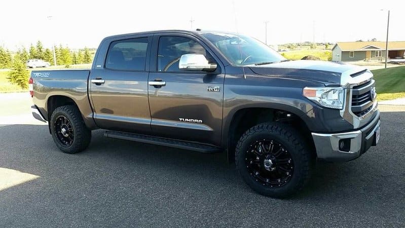 2015 Toyota Tundra with XD hoss wheels