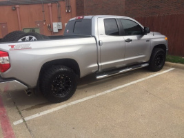 2015 Toyota Tundra with 18x9 MB 352s wheels