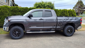 2016 Toyota Tundra with Pro comp Fuel Cleavers wheels