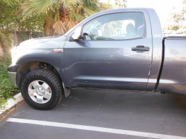 2008 Toyota Tundra with Stock Stock wheels