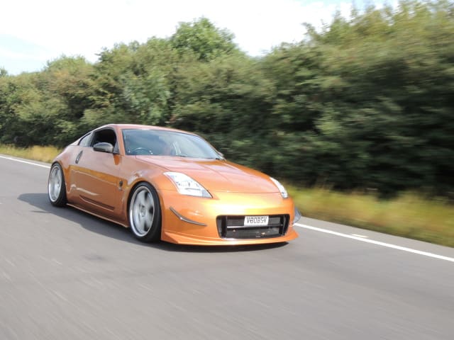 2004 Nissan 350Z with 19x8.5 dare hiro wheels
