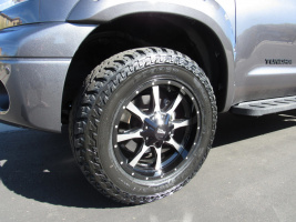 2011 Toyota Tundra with Moto Metal 970 wheels