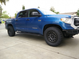 2017 Toyota Tundra with 17x8.5 Method Race Wheels MR309 Grid wheels