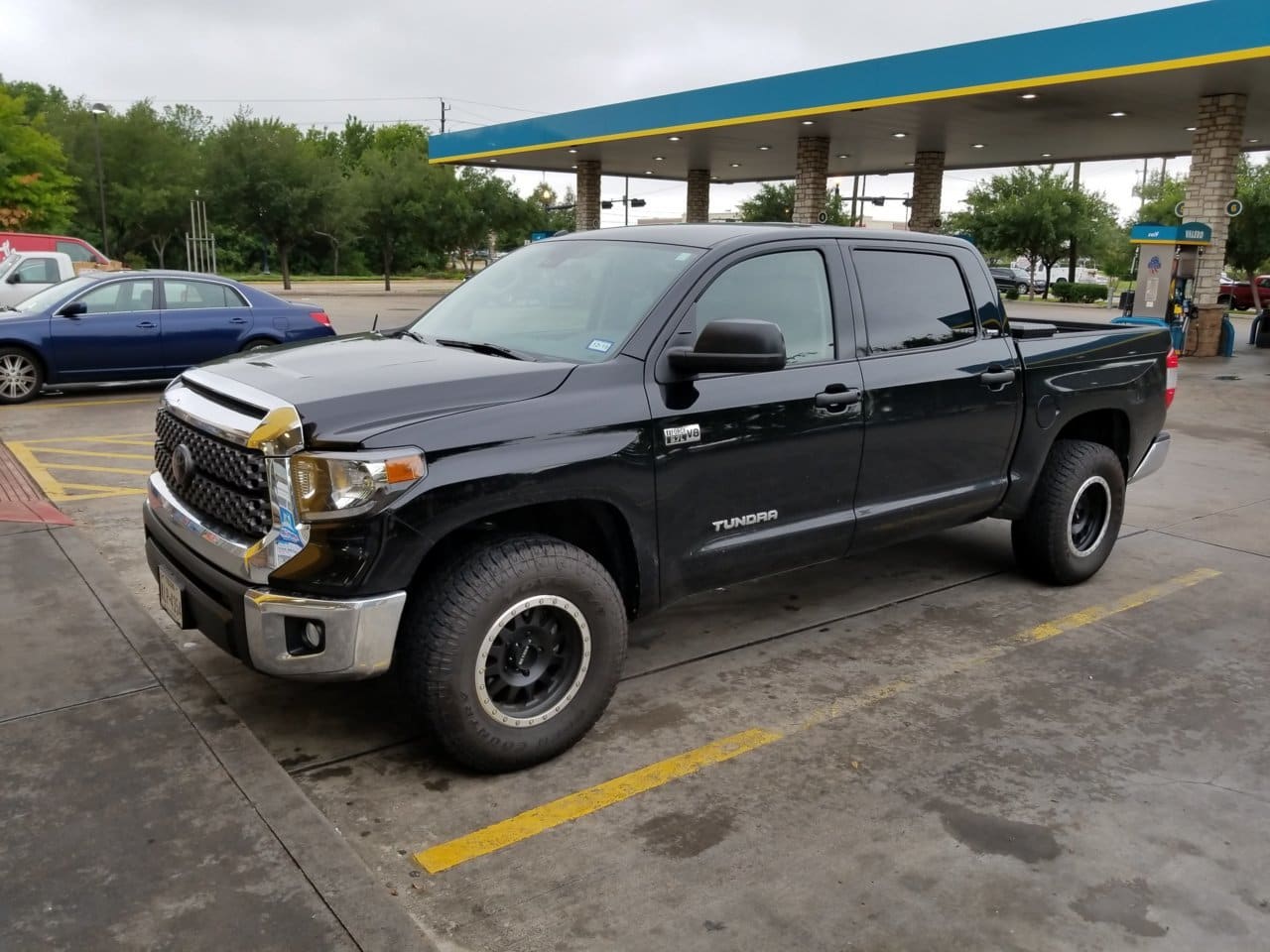 2018 Toyota Tundra with 17x8.5 Method Race Wheels Double Standards MR304 wheels