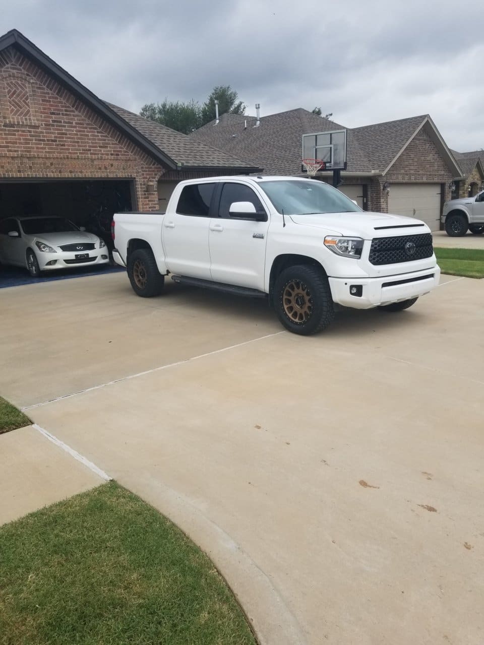 2018 Toyota Tundra with 20x9 Method Race Wheels NV 305 Bronze wheels