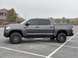 2017 Toyota Tundra with Stealth Custom Series Ray 10 wheels