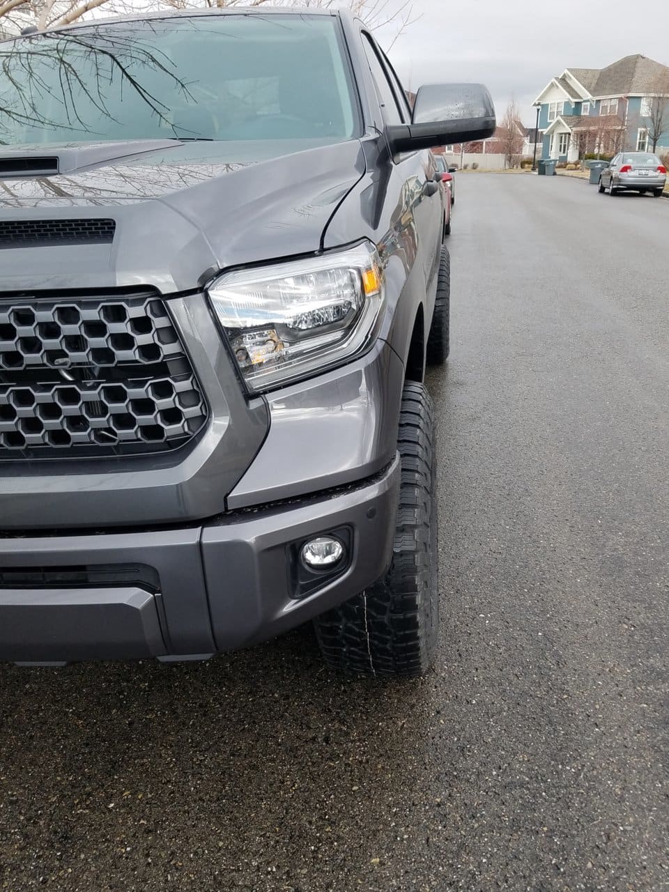 2018 Toyota Tundra with 18x9 Stealth Custom Series Ray 10 wheels