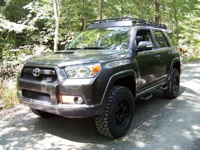 2009 Toyota 4Runner with Level-8 Guardians wheels