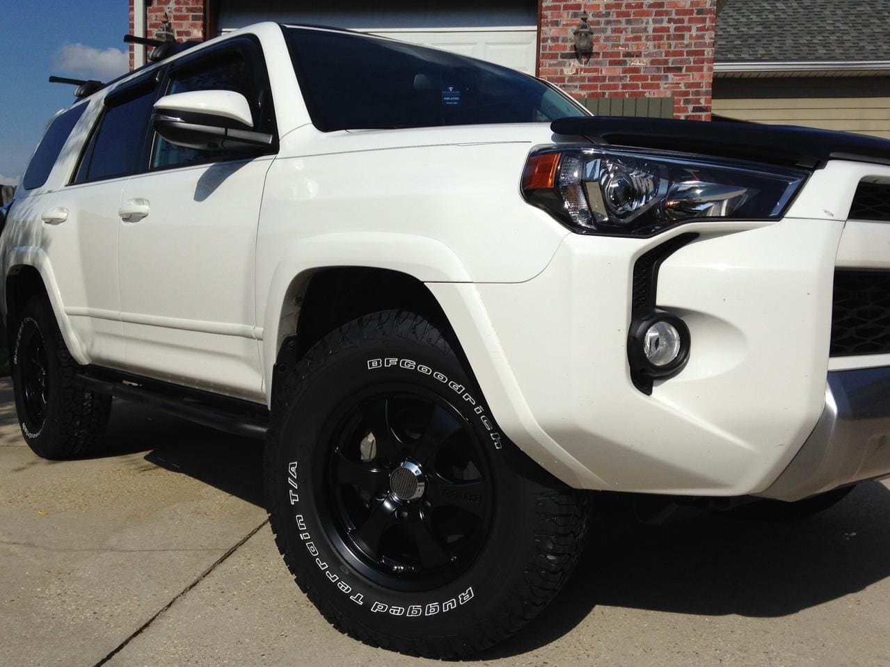 2014 Toyota 4Runner with 17x8 Enkei Performance M6 wheels