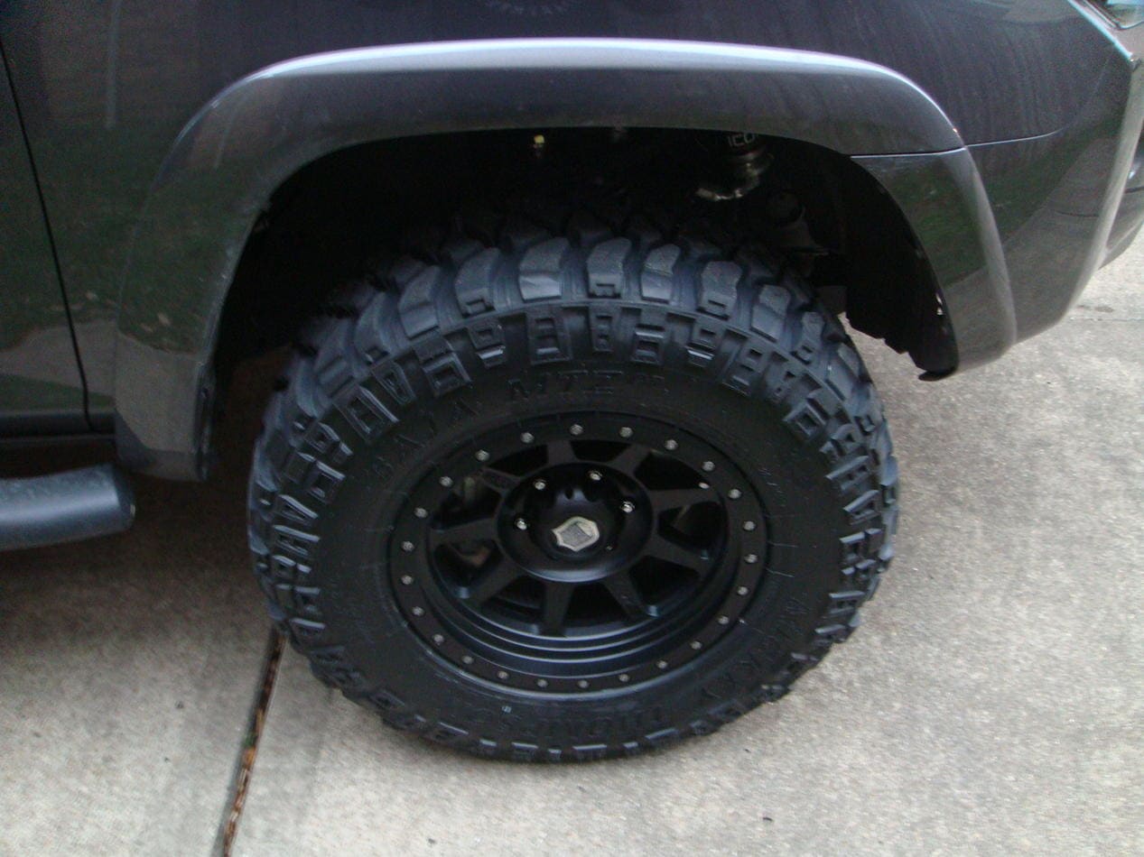 2013 Toyota 4Runner with 17x9 Deegan 38 Pro 4 wheels