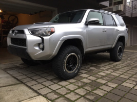 2016 Toyota 4Runner with 17x8.5 Manx Wheels wheels