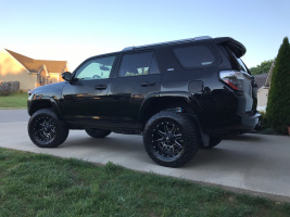 2016 Toyota 4Runner with 18x9 Fuel maverick wheels