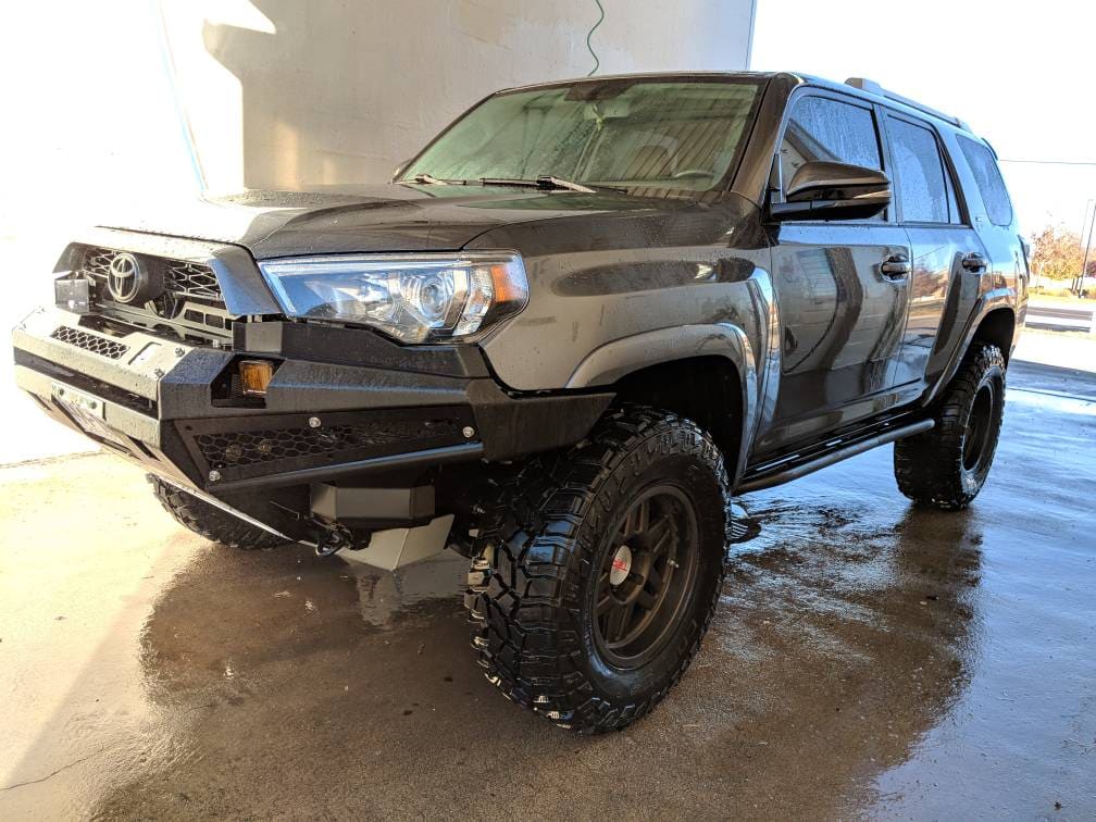 2015 Toyota 4Runner with SCS model 6 wheels