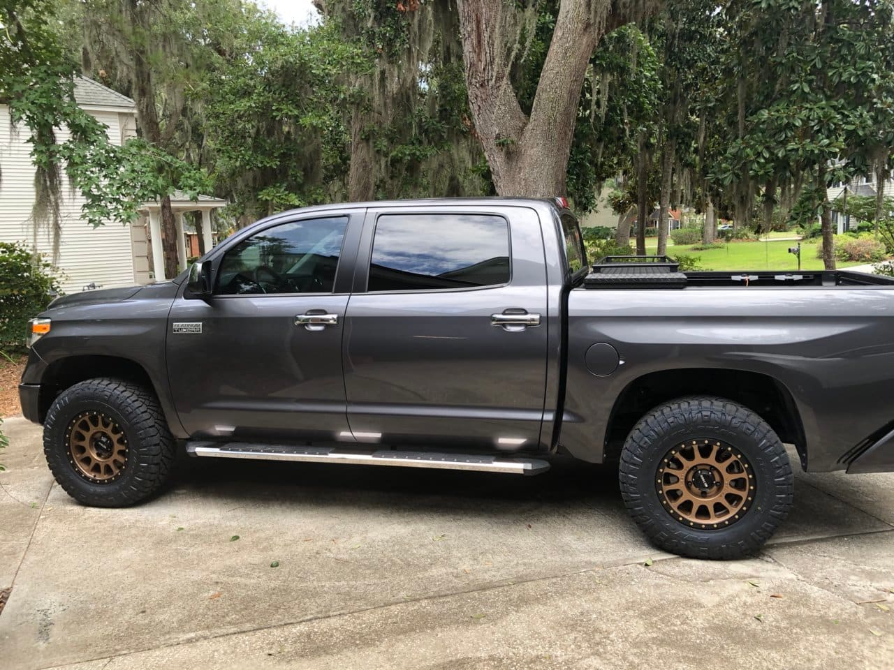 2019 Toyota Tundra with 18x9 Methods wheels