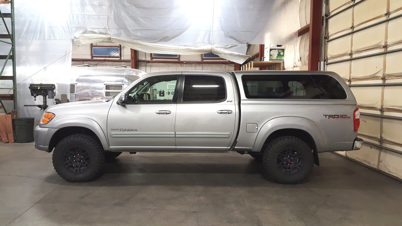 2004 Toyota Tundra with 17x7 wheels