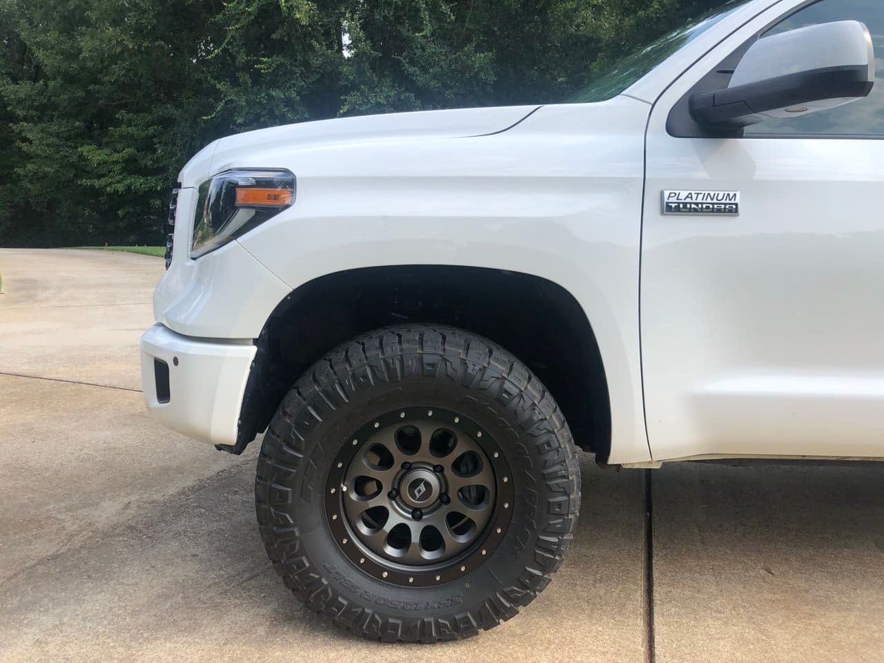 2014 Toyota Tundra with 18x9 wheels