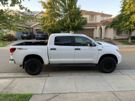 2013 Toyota Tundra with 18x9 wheels