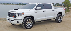 2019 Toyota Tundra with 22x9.5 wheels