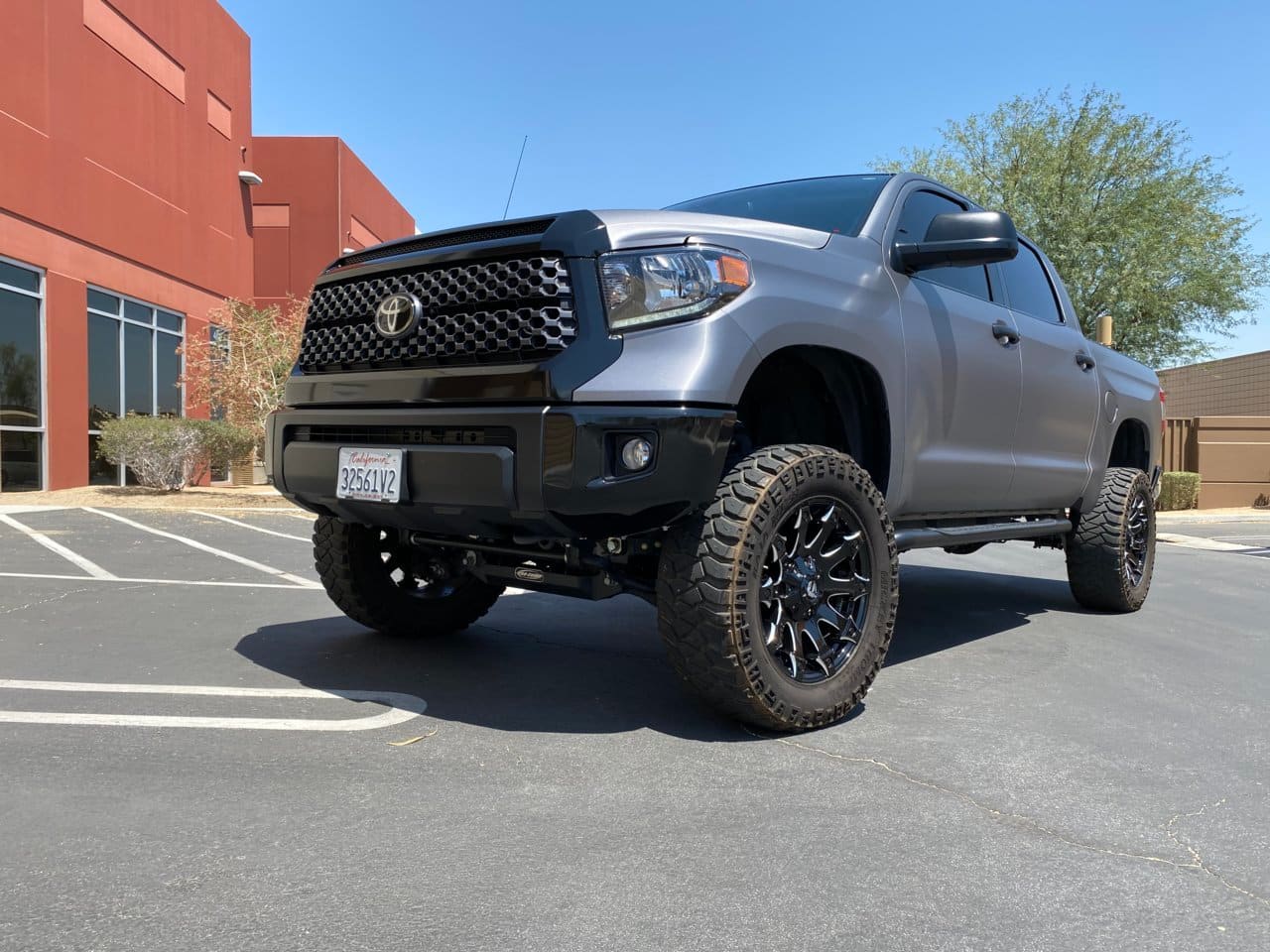 2019 Toyota Tundra with 20x10 wheels