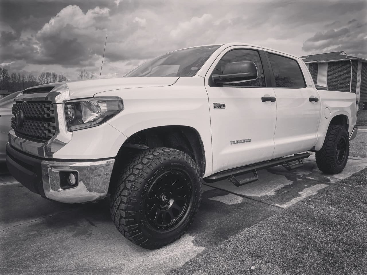 2019 Toyota Tundra with 18x9 wheels