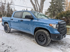 2019 Toyota Tundra with 18x8.5 wheels
