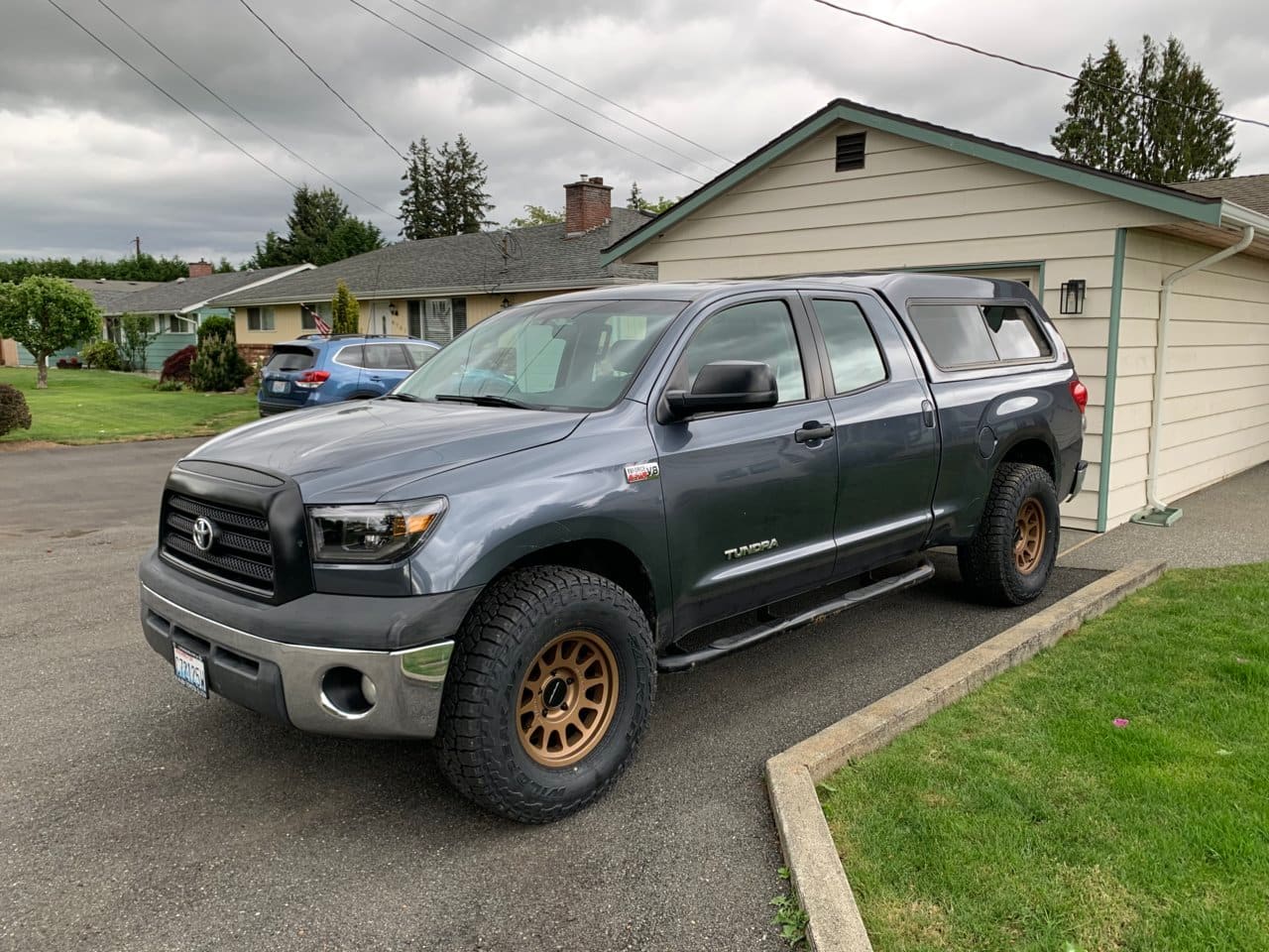 2008 Toyota Tundra with 17x8.5 wheels